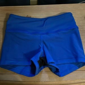 Size small fleo booty shorts